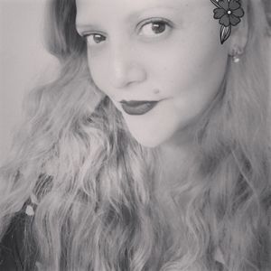 Meet your Posher, Móny